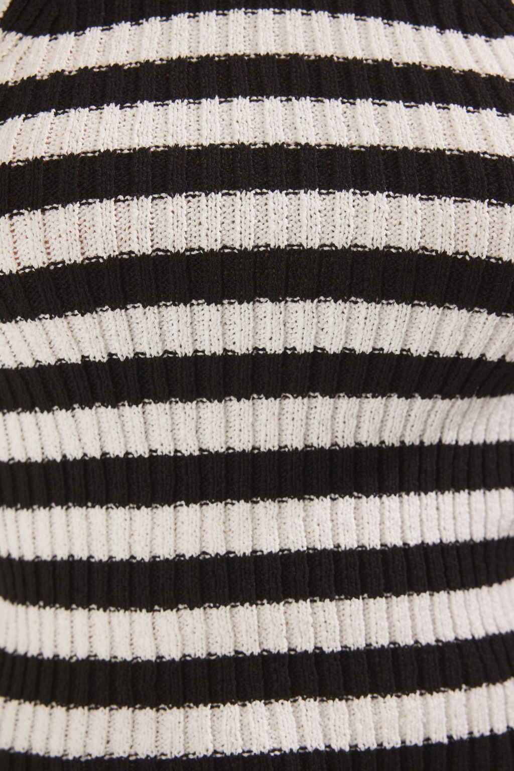 Kemik Renk Bloklu Halter Yaka Ince Bluz TWOSS25BZ00334 - Trendyolmilla фото 5