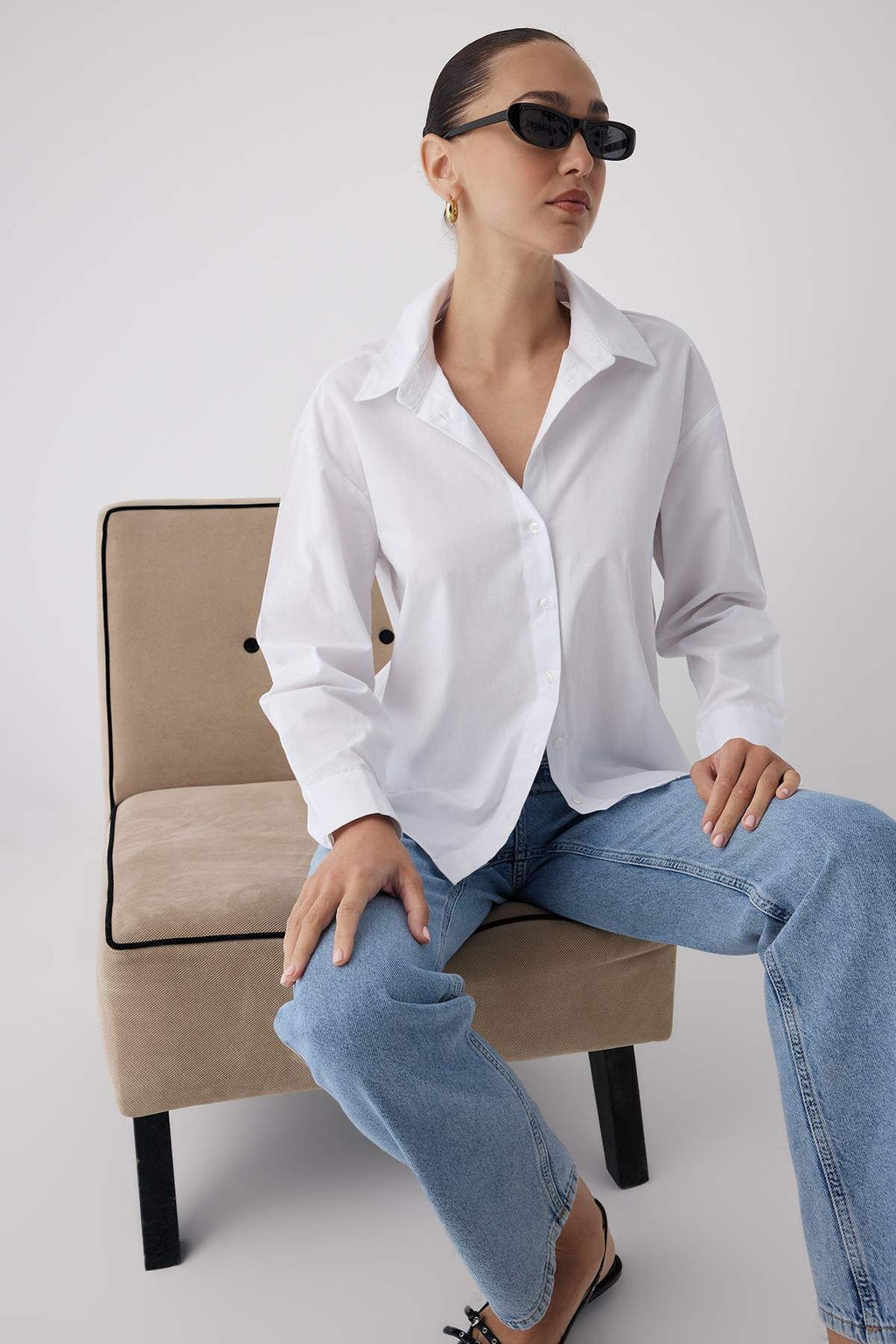 Beyaz Arkas? Dugme Detayl? Oversize Gomlek TWOAW26GO00009 - Trendyolmilla фото 13