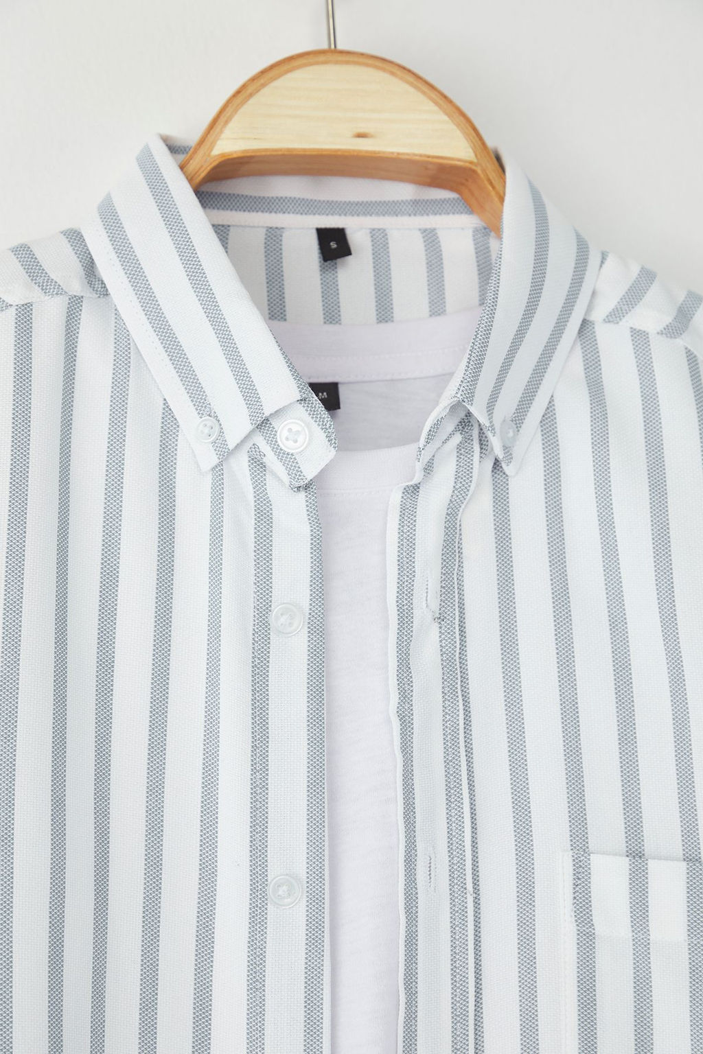 TRENDYOL MAN Gri-Mavi Regular Fit Cizgili Oxford Kolay Utulenebilir Erkek Gomlek TMNSS25GO00078 - Trendyolmilla фото 4