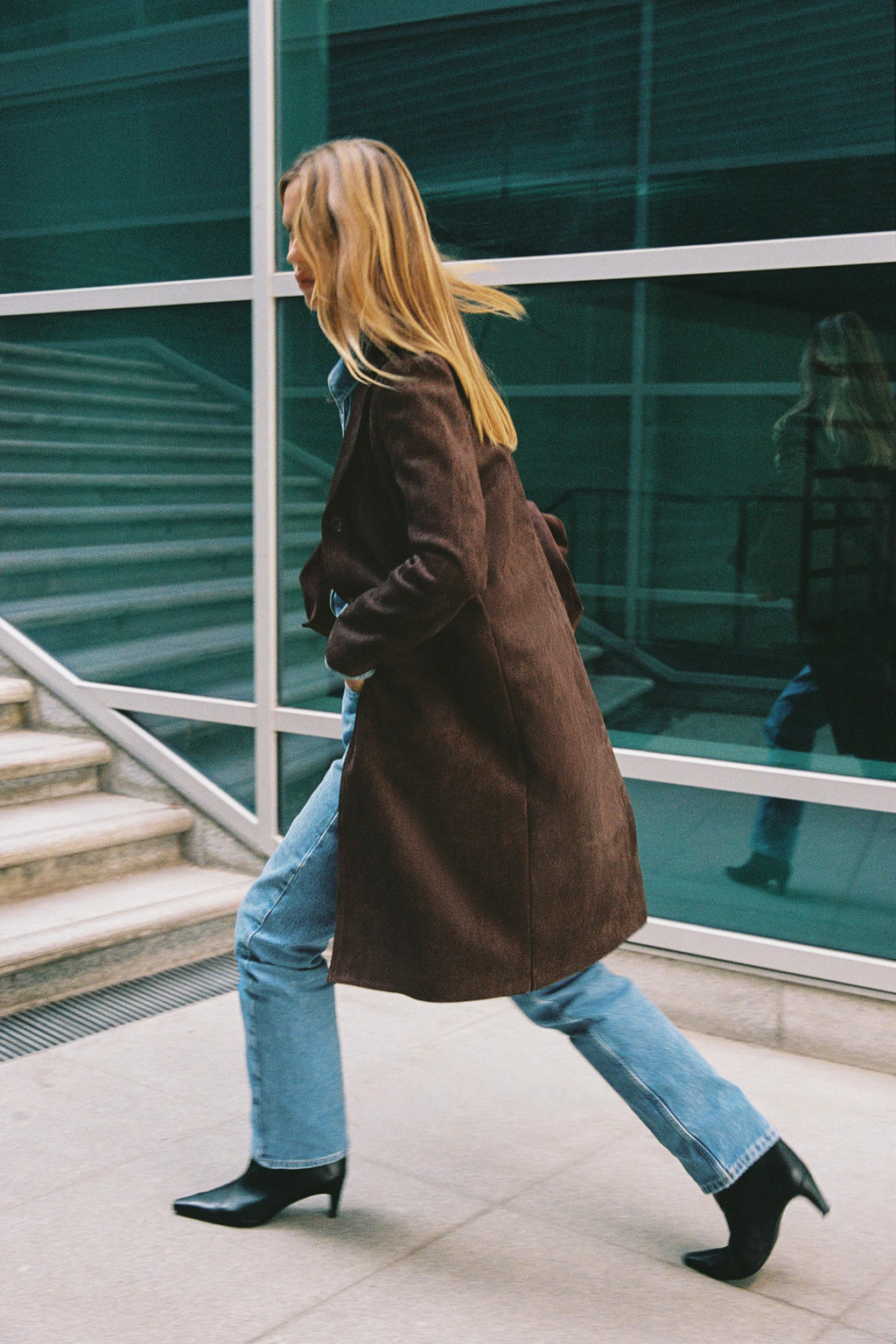 FAUX SUEDE FROCK COAT - Zara фото 3
