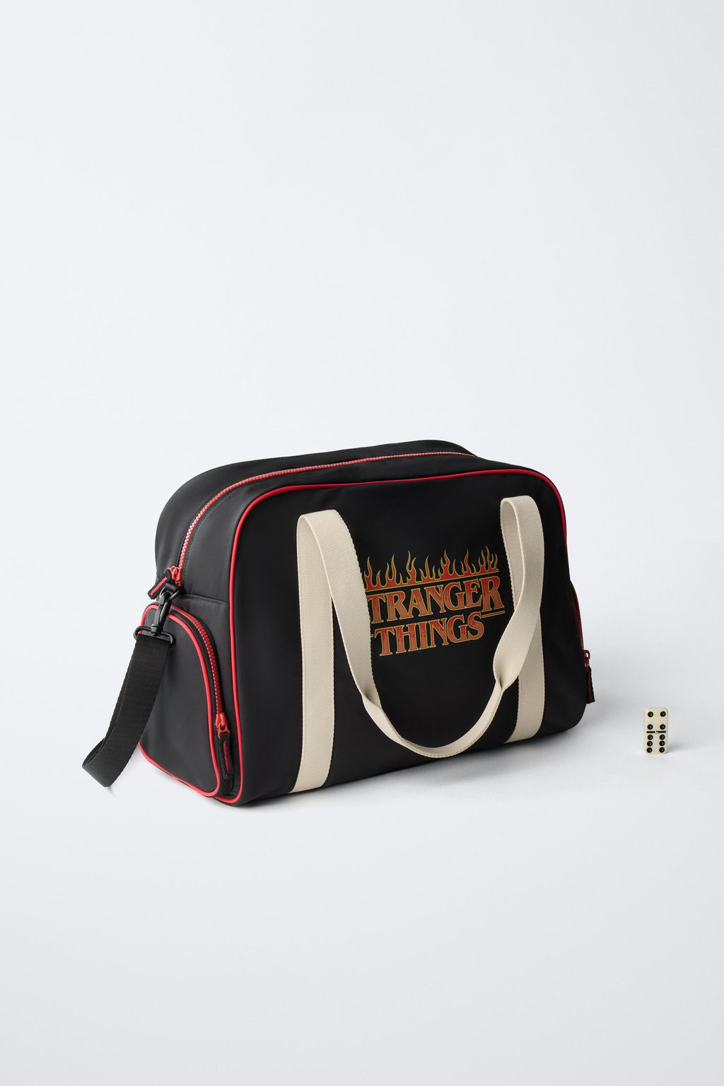 STRANGER THINGS  NETFLIX BOWLING BAG - Zara фото 12