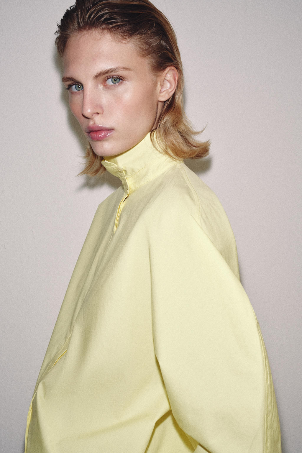 CAMISA MANGA ABULLONADA ZW COLLECTION / Amarillo - Zara фото 5