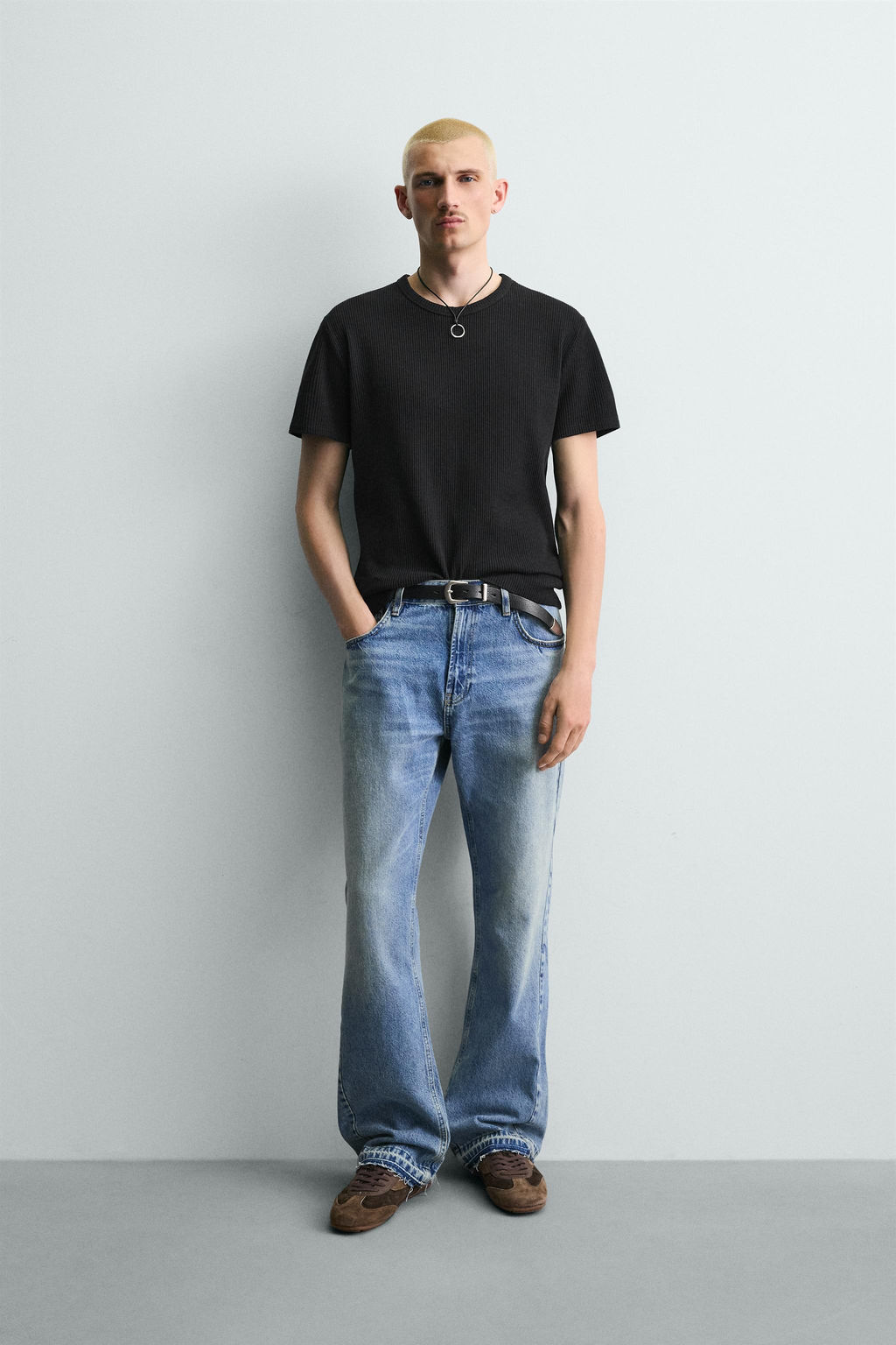 CAMISETA PUNTO SLIM FIT ESTRUCTURA / Negro