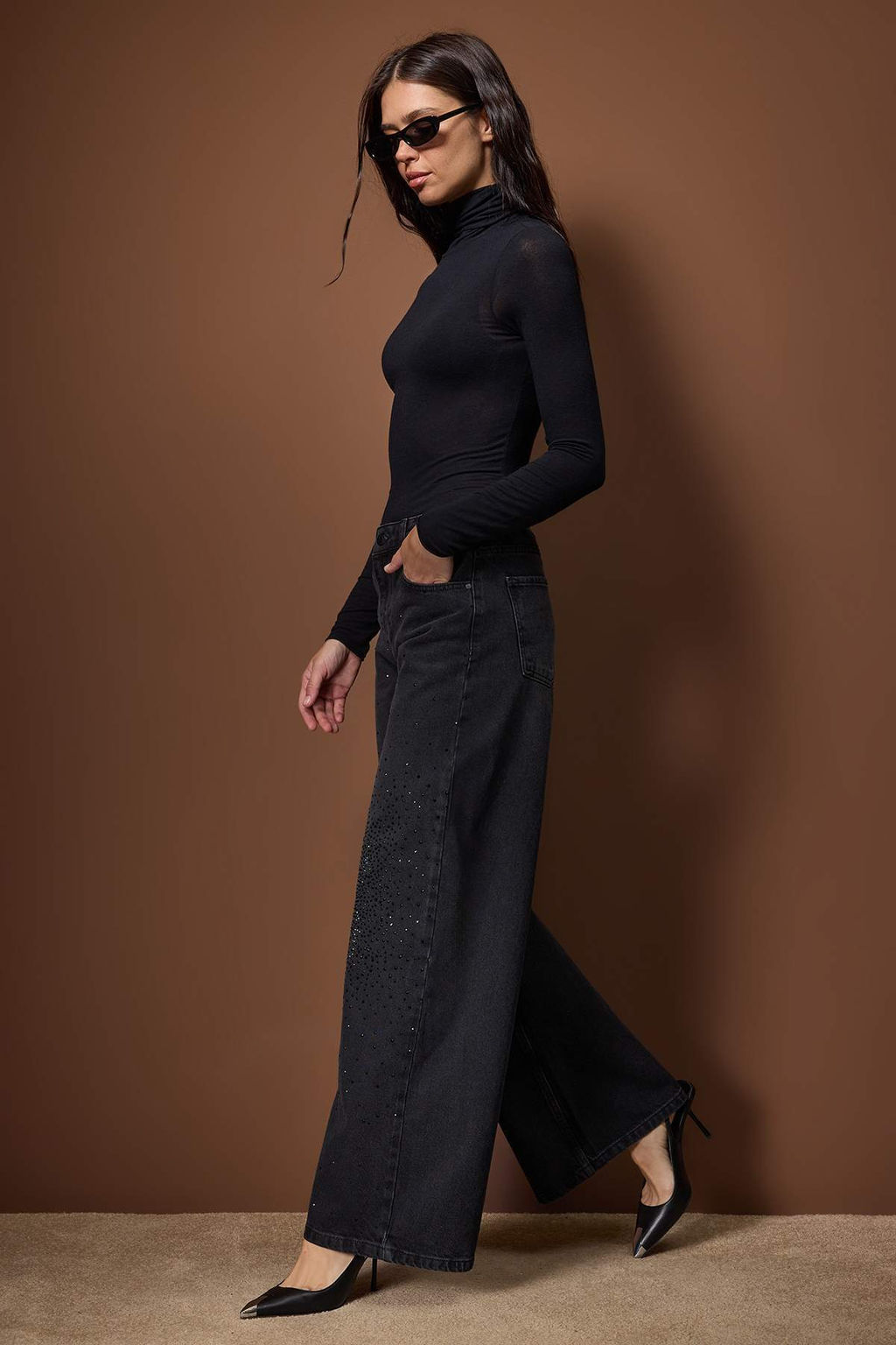 Siyah Tas Detayl? Normal Bel Wide Leg Jeans TWOAW26JE00284 - Trendyolmilla фото 2