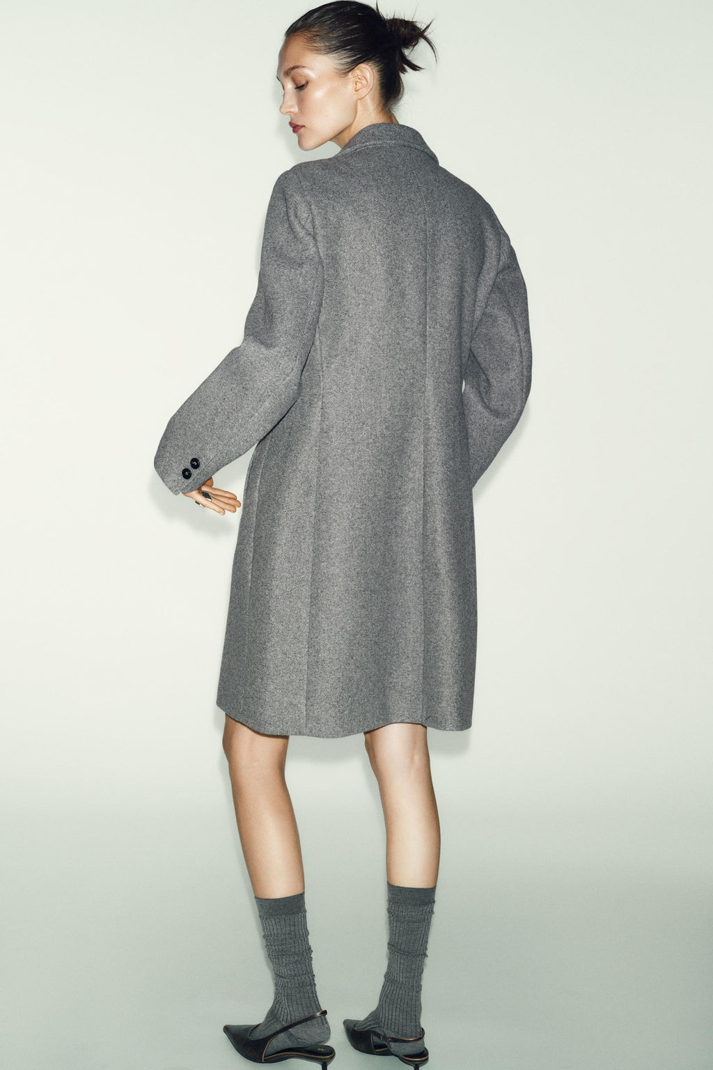 ABRIGO HOMBRERAS SOFT / Gris - Zara фото 7