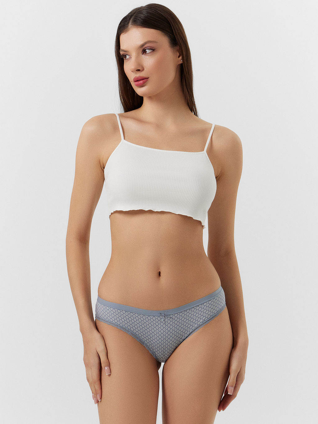 Цена за 2 штуки! Трусы слипы женские серые с принтом ромбики на сером 412281