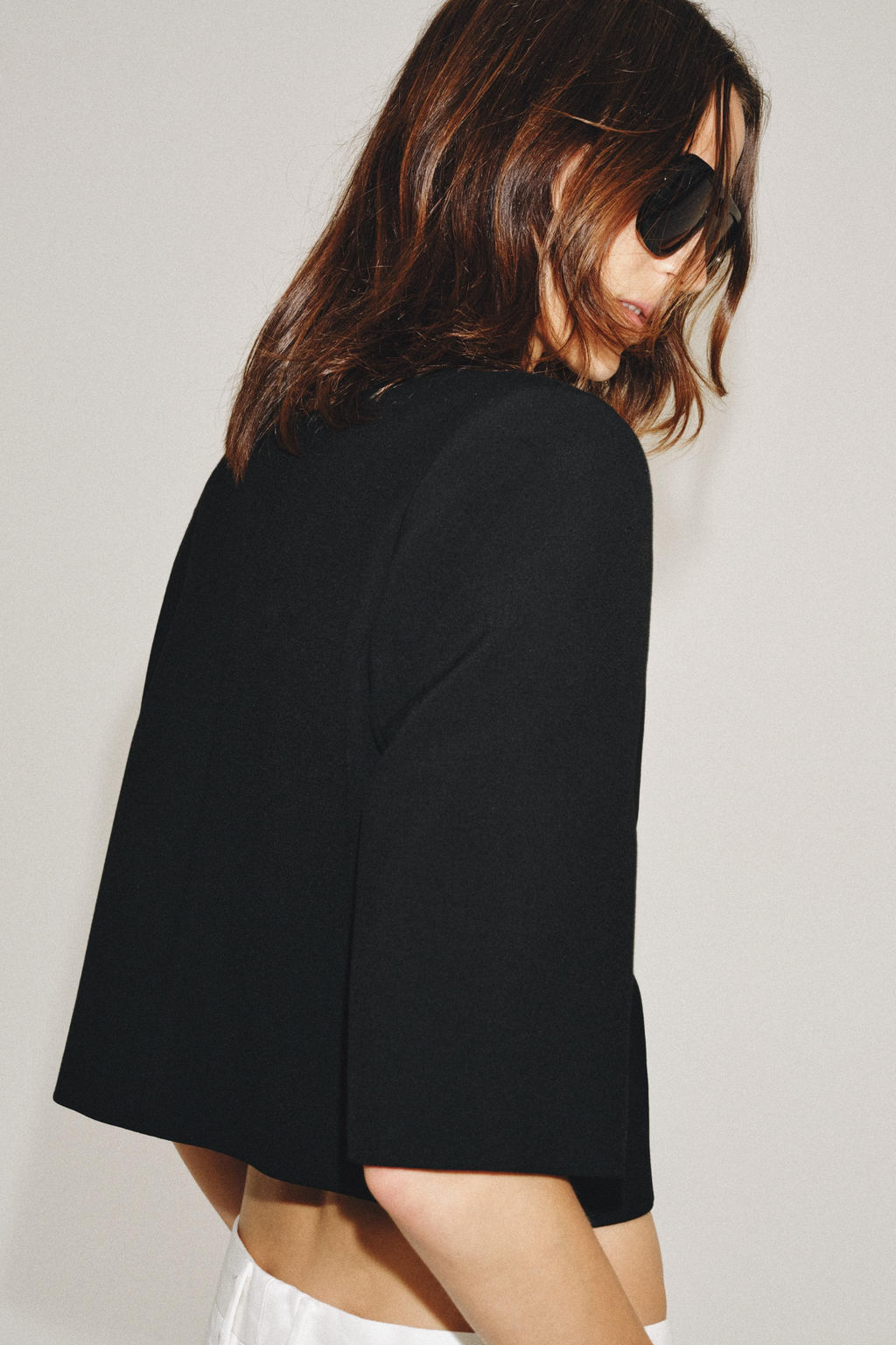 BLAZER CROPPED MANGA CORTA ZW COLLECTION / Negro - Zara фото 5