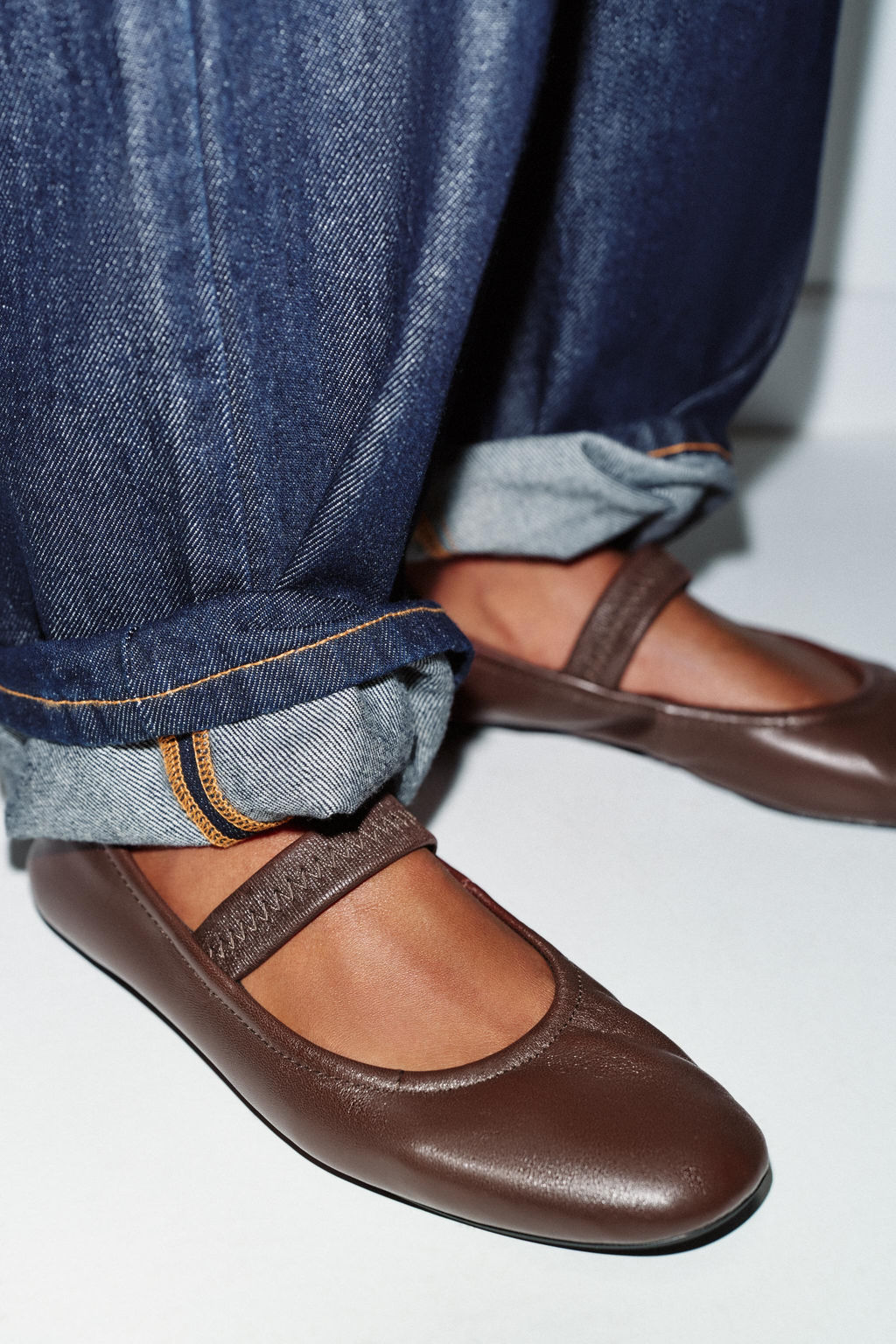 BAILARINA PIEL TIRA EL?STICA / Marr?n