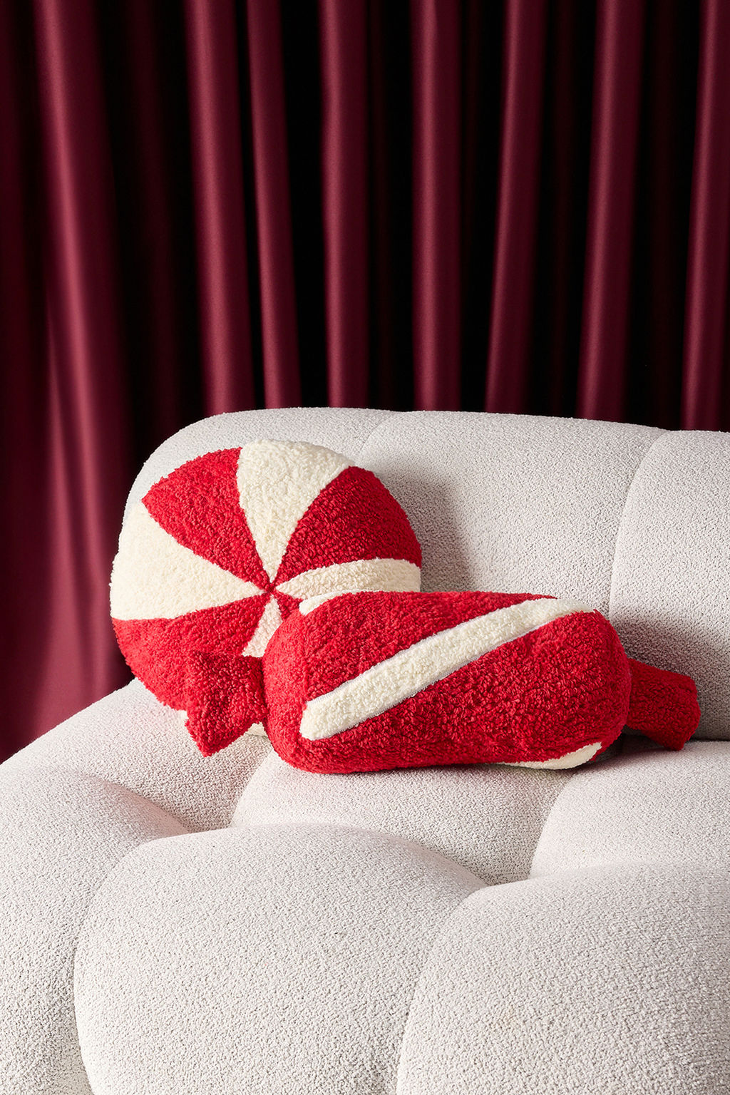 Seker Sekilli Y?lbas? Temal? Dolgulu K?rlent TPHAW26KKK00005