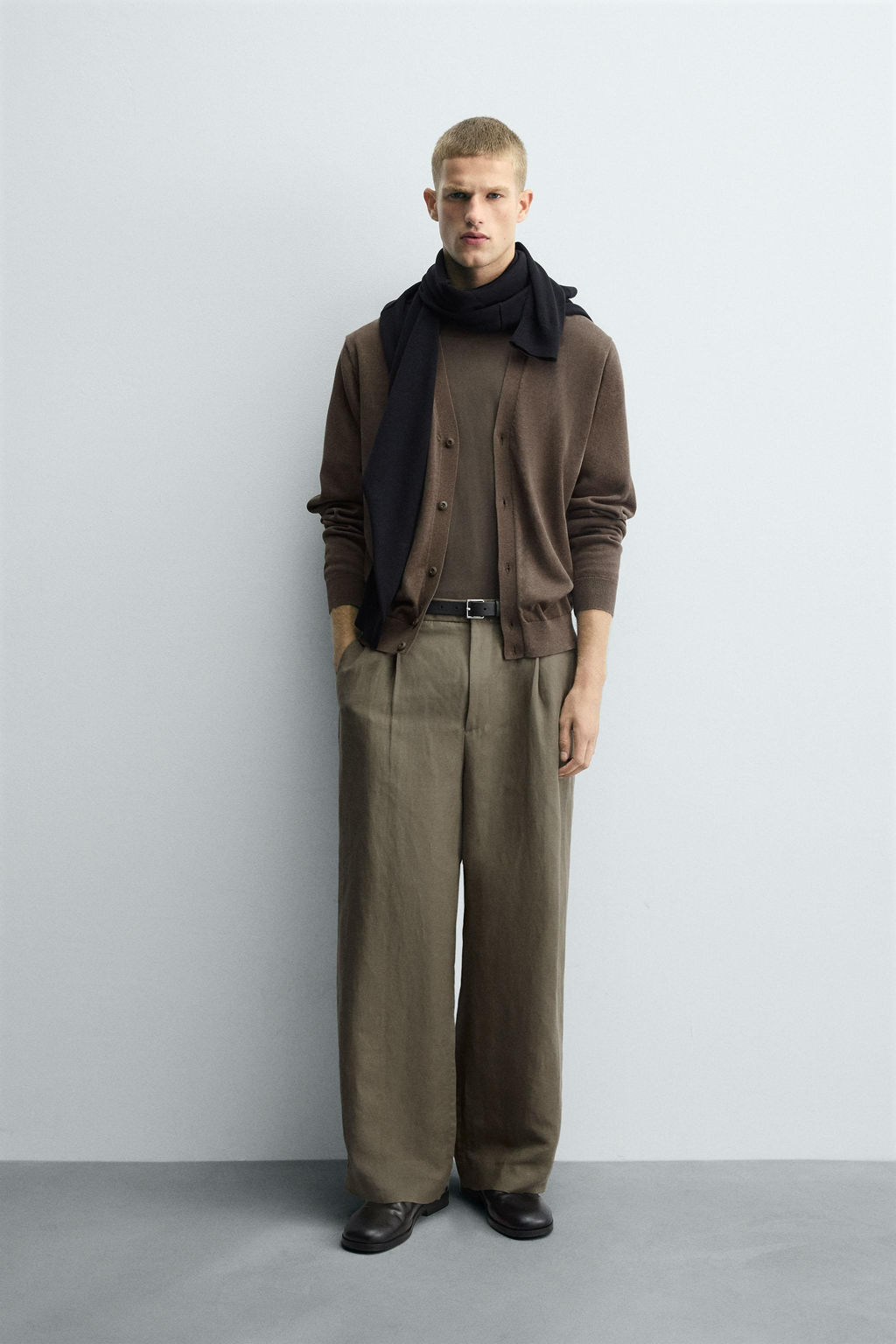 LIGHTWEIGHT TEXTURED CARDIGAN