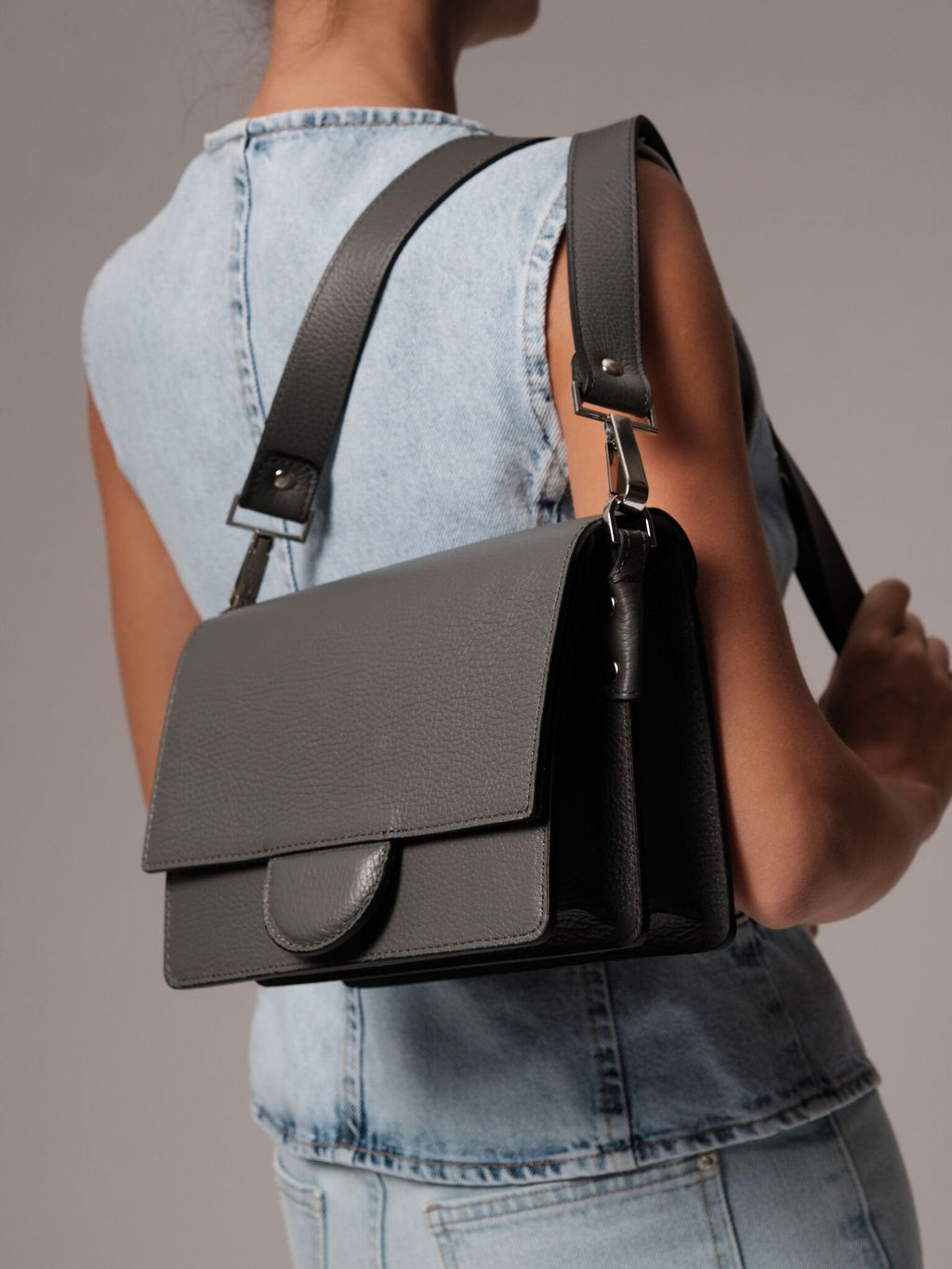 Сумка кожаная через плечо Deboro 30574 хромо