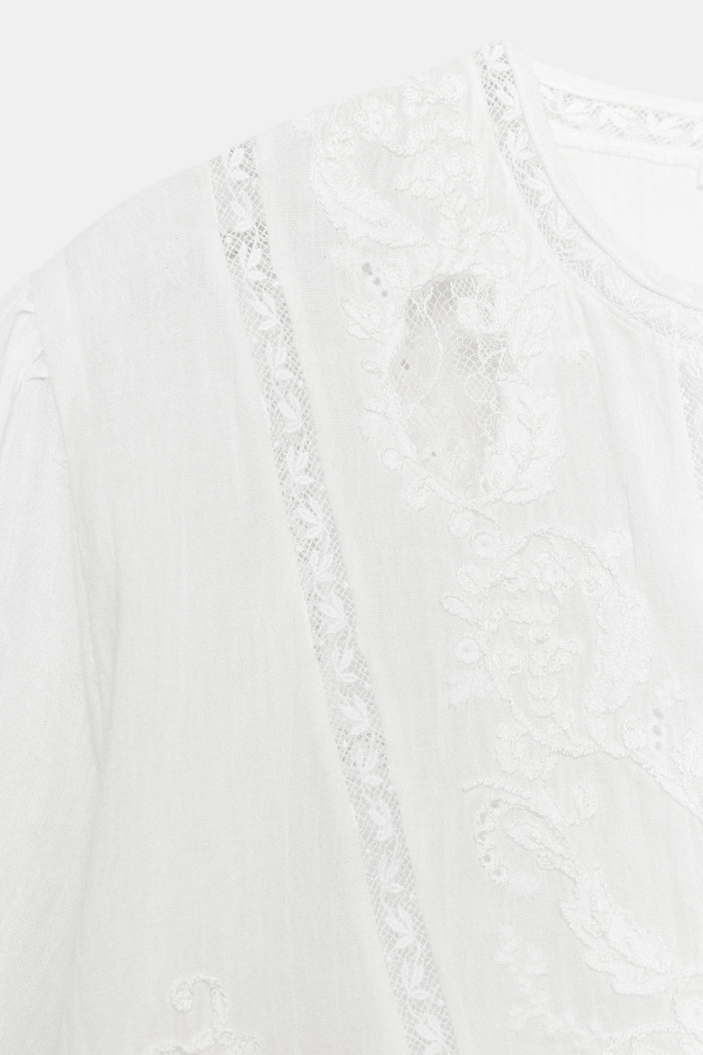 CAMISA BORDADOS ENCAJE ZW COLLECTION / Blanco