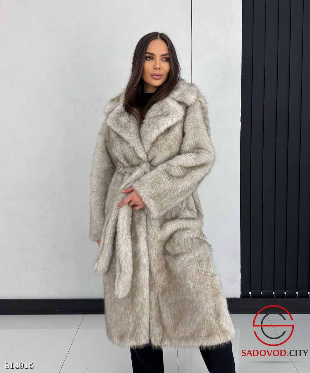 Шуба женская с искусственным мехом