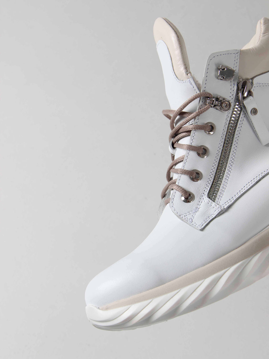 Ботинки 261.uno2w.Белый бежевый/Мех