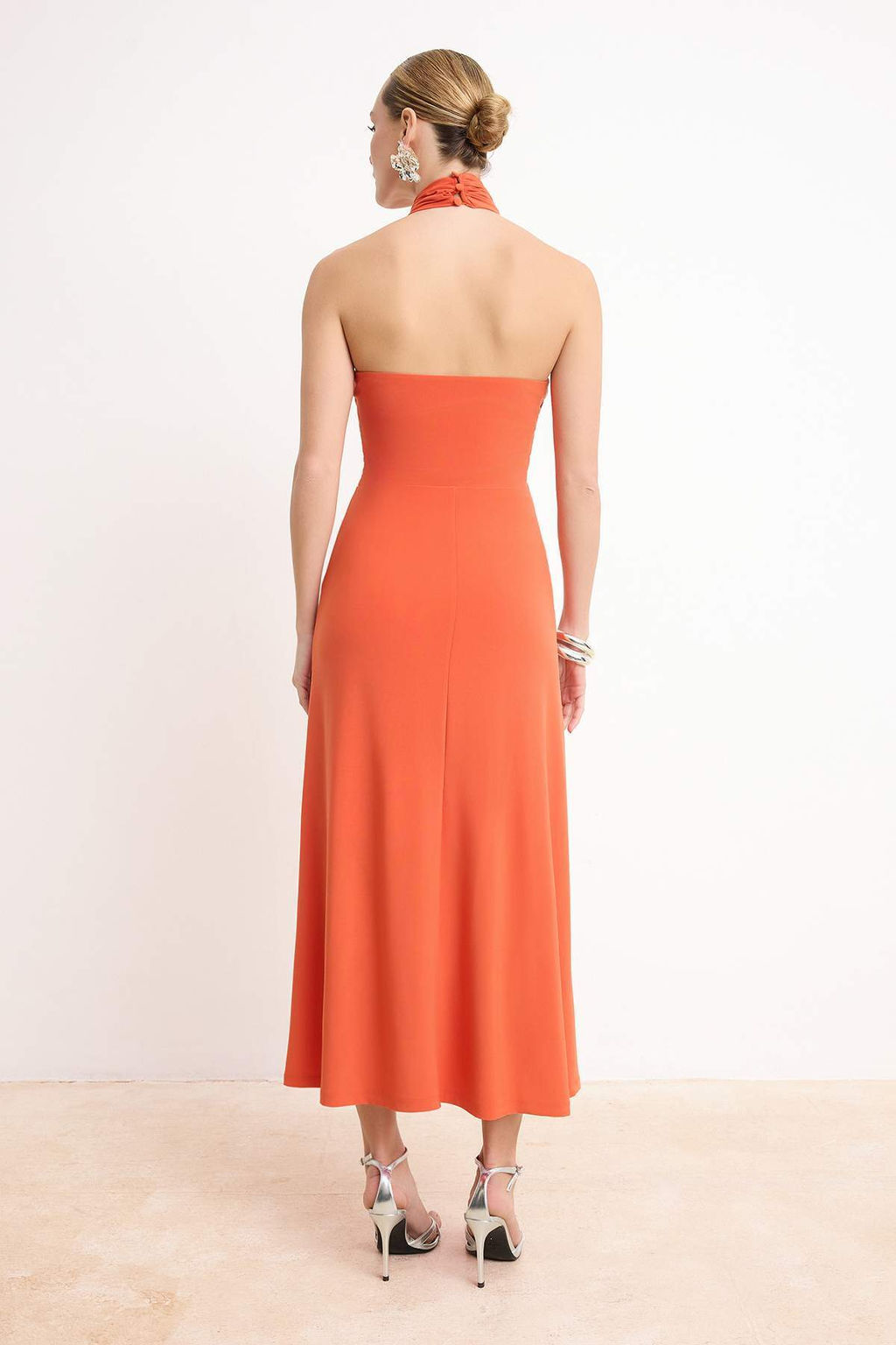 Turuncu Orme Asimetrik Yaka Midi Astarl? Elbise TPRSS26EL00063