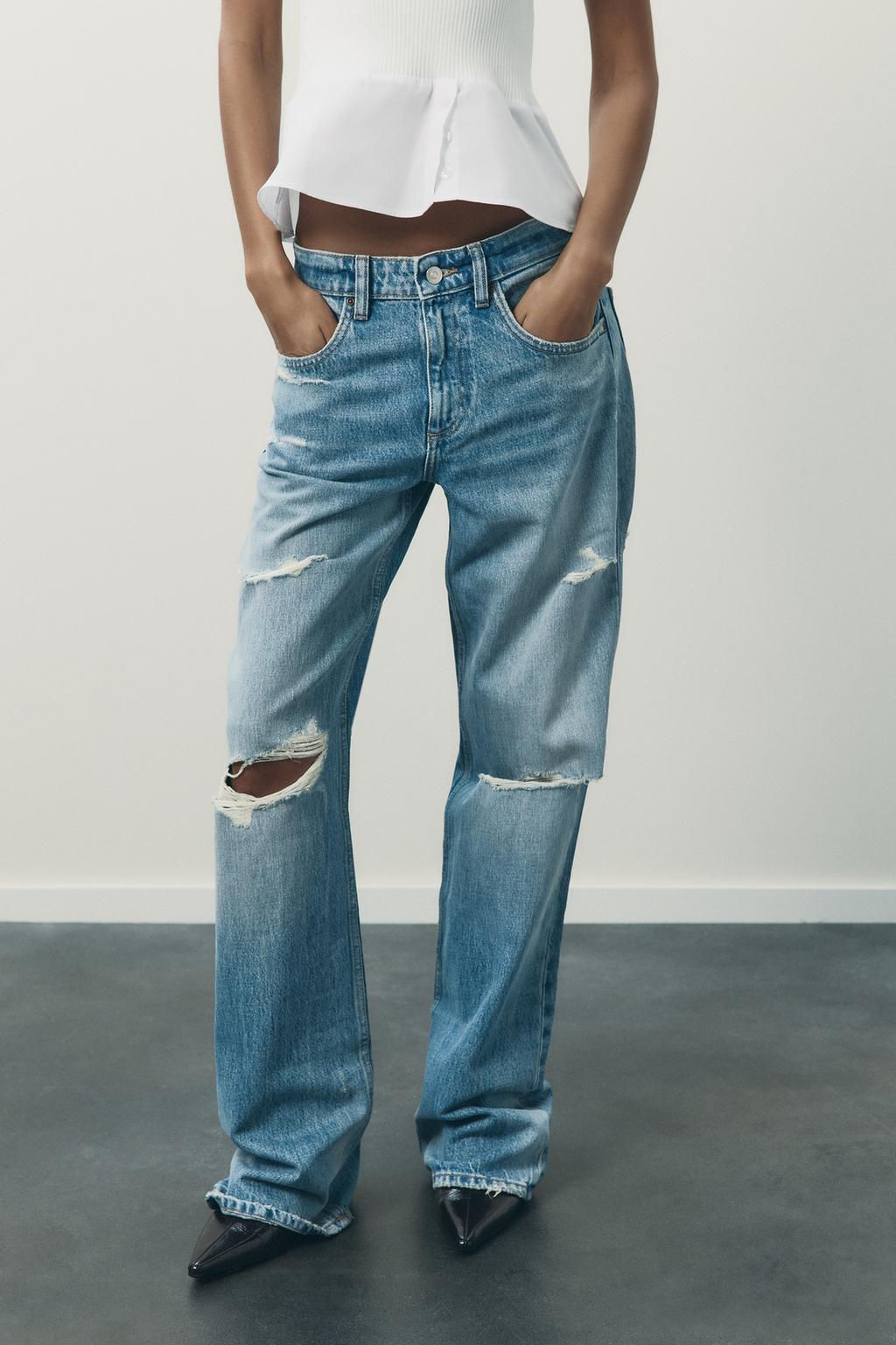 TRF RIPPED MID-WAIST JEANS - Zara фото 2