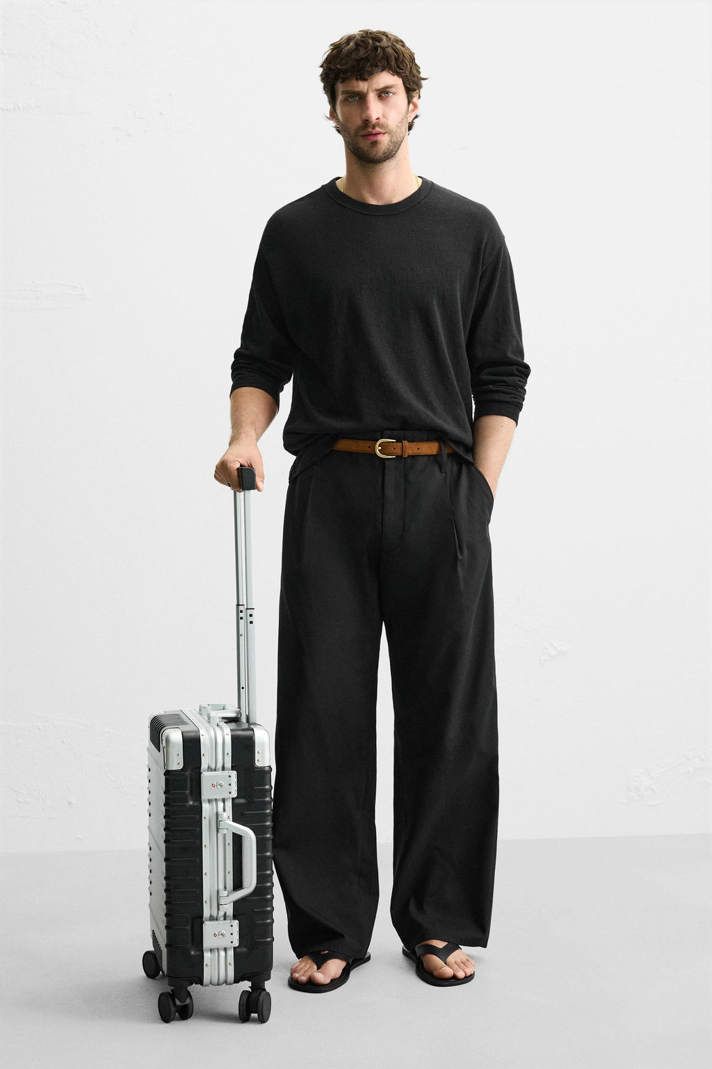 TRAVEL SUITCASE - Zara фото 2