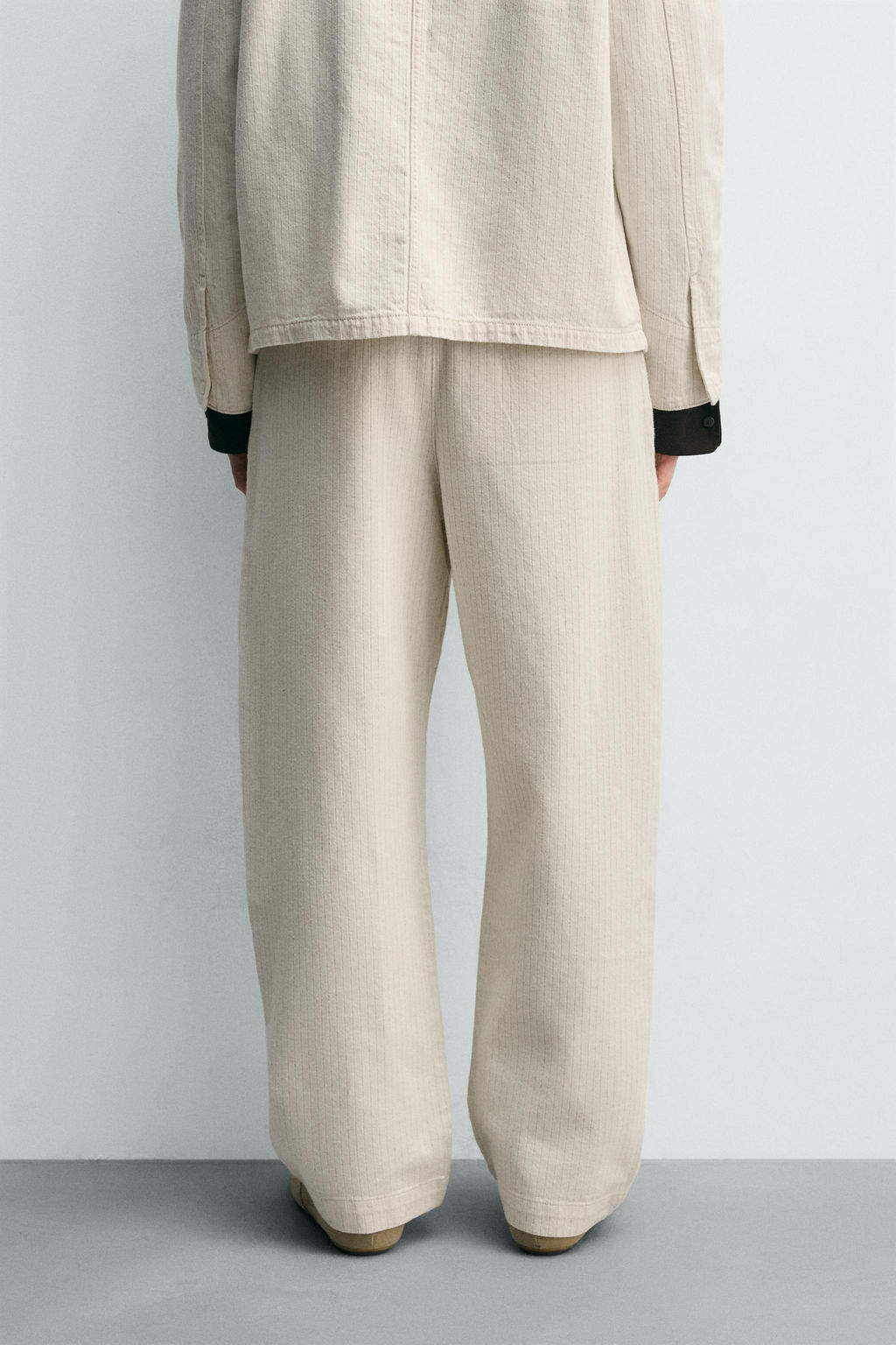 PANTAL?N CHINO RAYA DIPLOM?TICA RELAXED FIT / Crudo - Zara фото 3