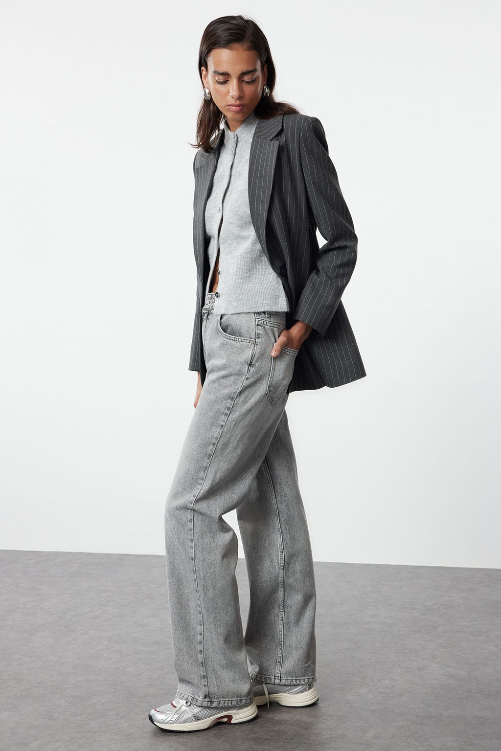 TRENDYOLMILLA Gri Yuksek Bel Wide Leg Jeans TWOAW25JE00178 фото 2