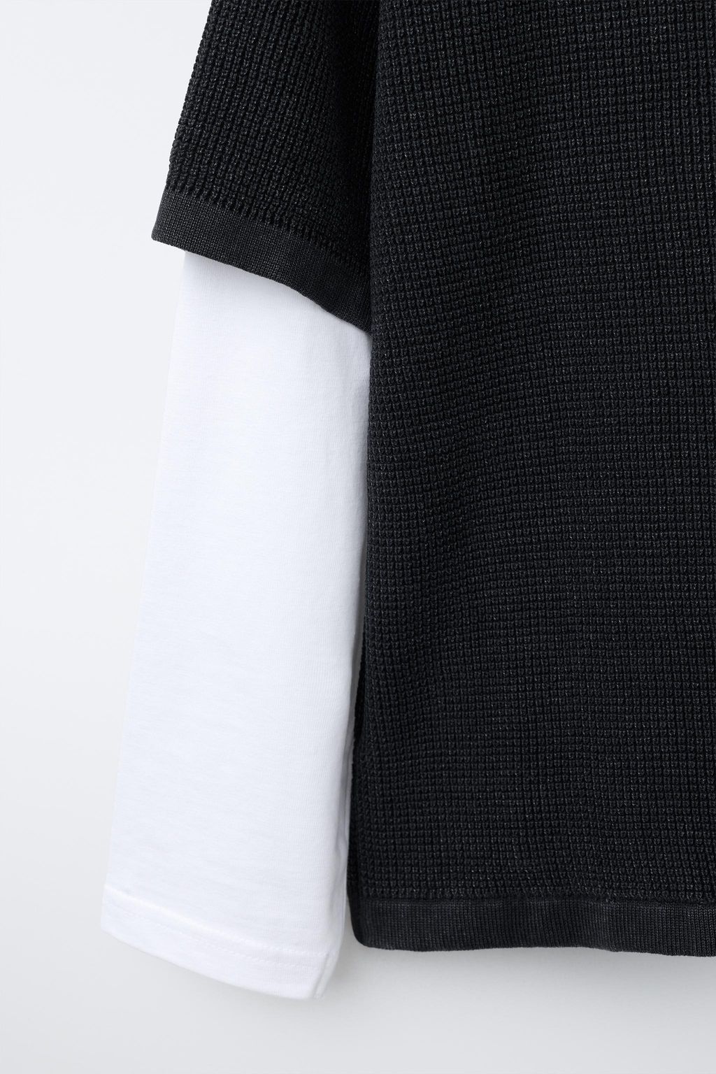 CAMISETA WAFFLE DOBLE MANGA TEXTO / Negro - Zara фото 4