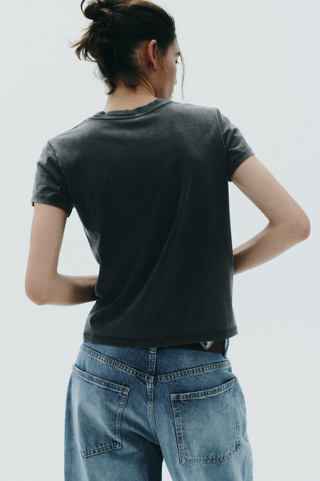 WASHED-EFFECT RHINESTONE T-SHIRT - Zara фото 15