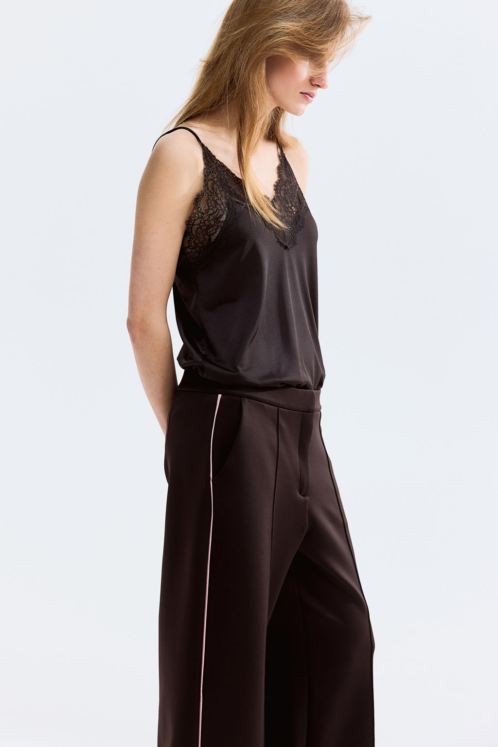 Pantal?n sastre efecto neopreno - H&m фото 5