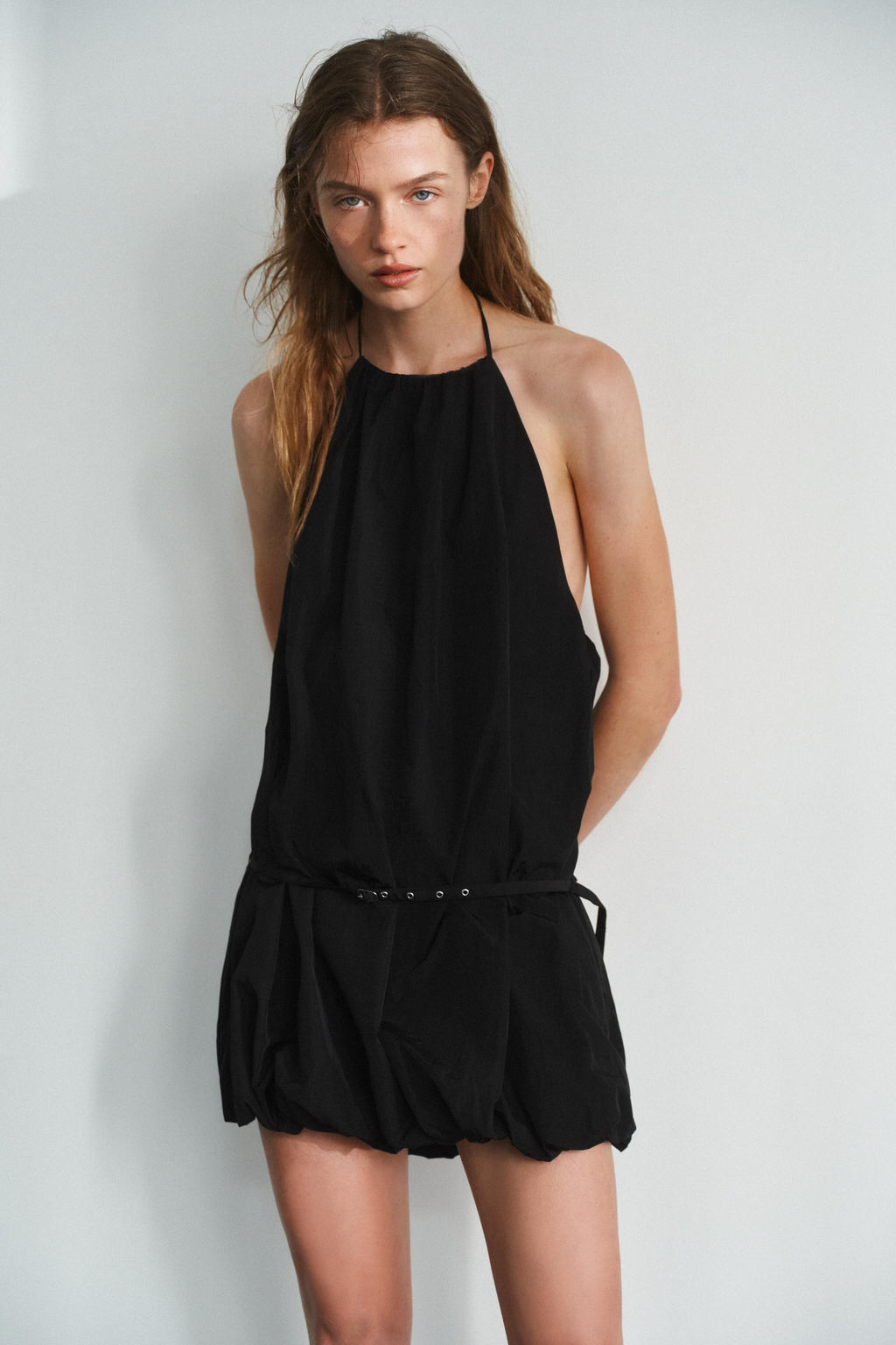 VESTIDO HALTER GLOBO / Negro - Zara фото 2