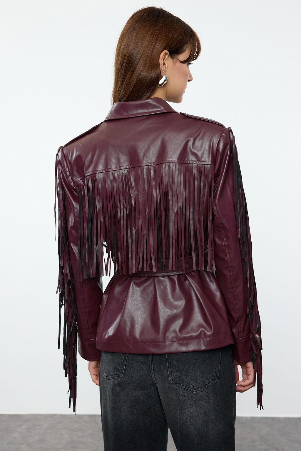 TRENDYOLMILLA Siyah Regular Kal?p Kemerli Puskul Detayl? Suni Deri Mont TWOAW25MO00227  фото 5