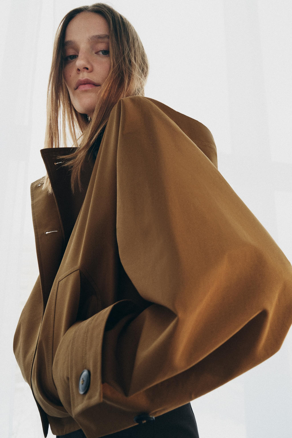 WATER-REPELLENT SHORT TRENCH COAT ZW COLLECTION - Zara фото 5