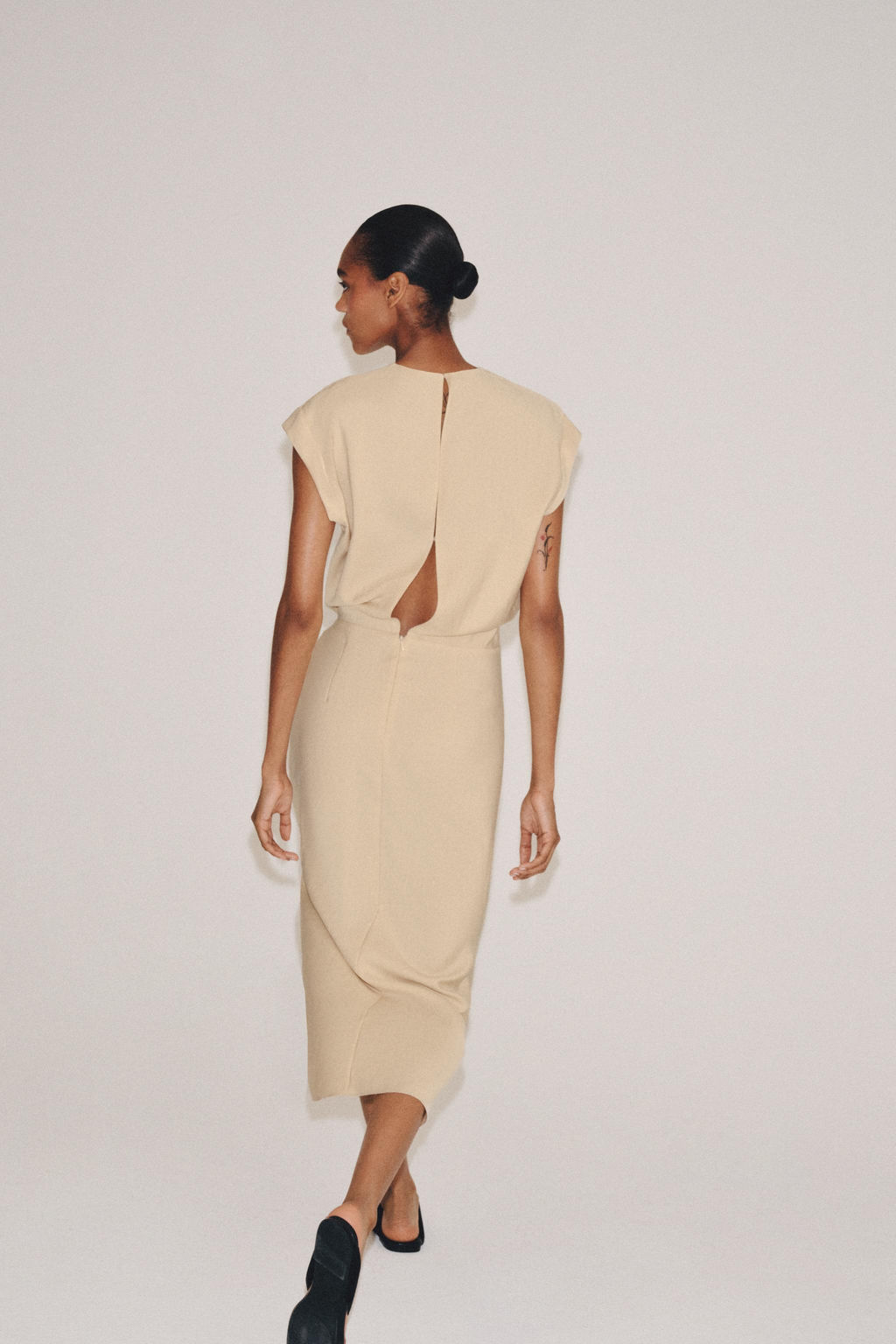 VESTIDO MIDI VOLANTES ZW COLLECTION / Crudo medio - Zara фото 12
