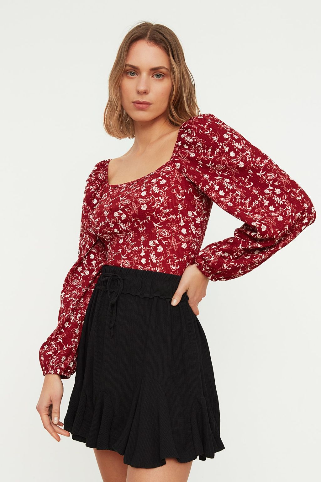 TRENDYOLMILLA Siyah Etegi F?rf?rl? Normal Bel Burumcuk/Dokulu Mini Esnek Orme Etek TWOSS21ET0056 фото 3