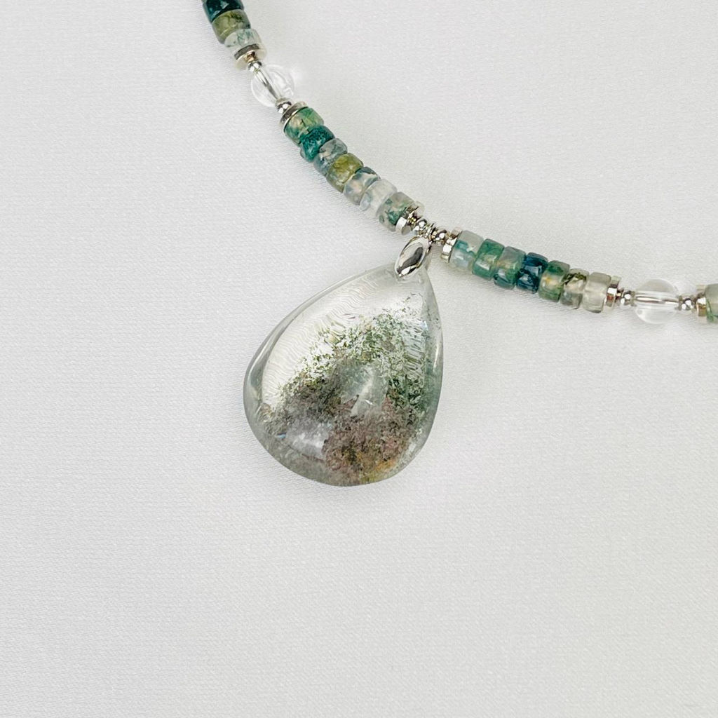 Колье из мохового Агата, Горного Хрусталя и Лодолита - Радуга самоцветов фото 2
