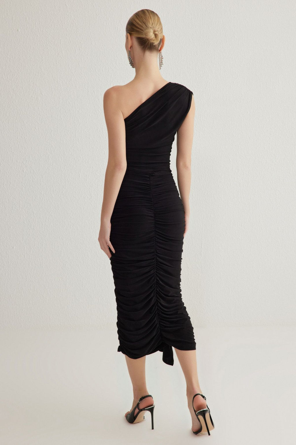 Murdum Vucuda Oturan Cut Out/Pencere Detayl? Tul Abiye Gece Mezuniyet Elbisesi TPRSS25EL00004 - Trendyolmilla фото 10