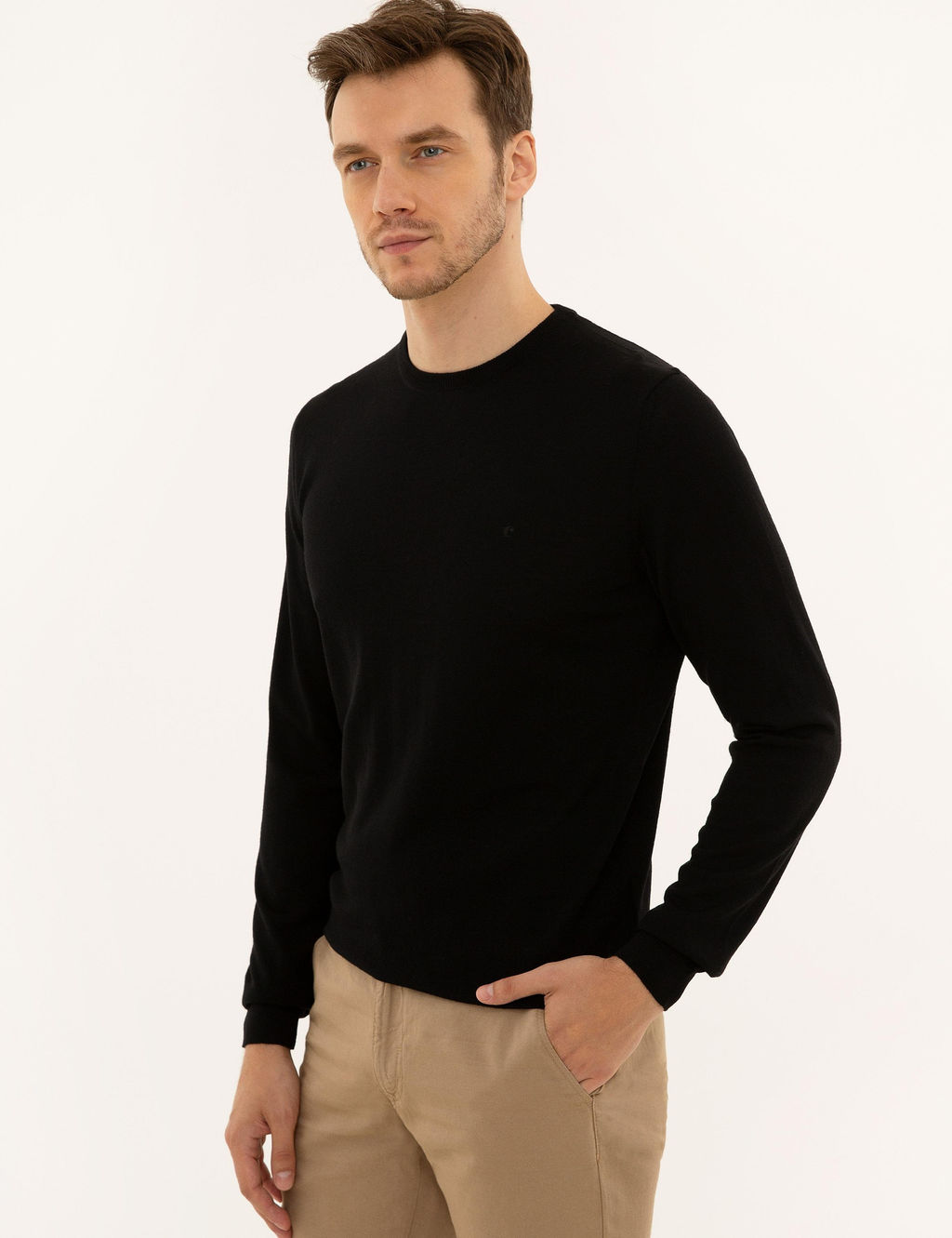 Черный базовый трикотажный свитер с круглым вырезом - Cacharel фото 3