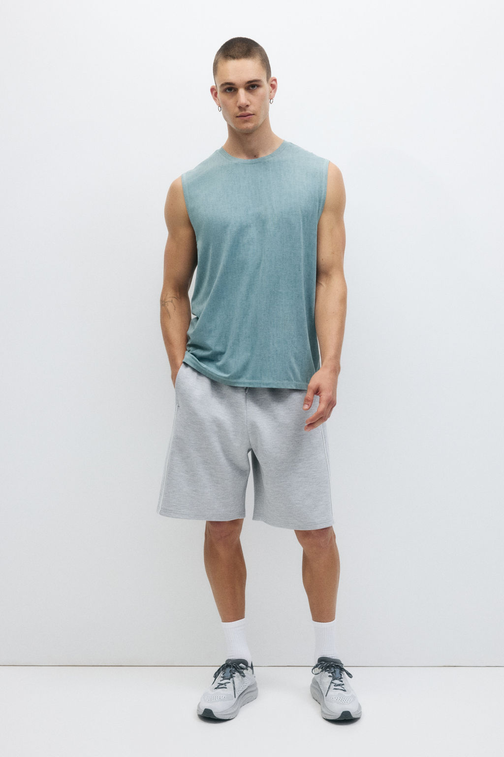 Camiseta de deporte con DryMove Regular Fit - H&m фото 12