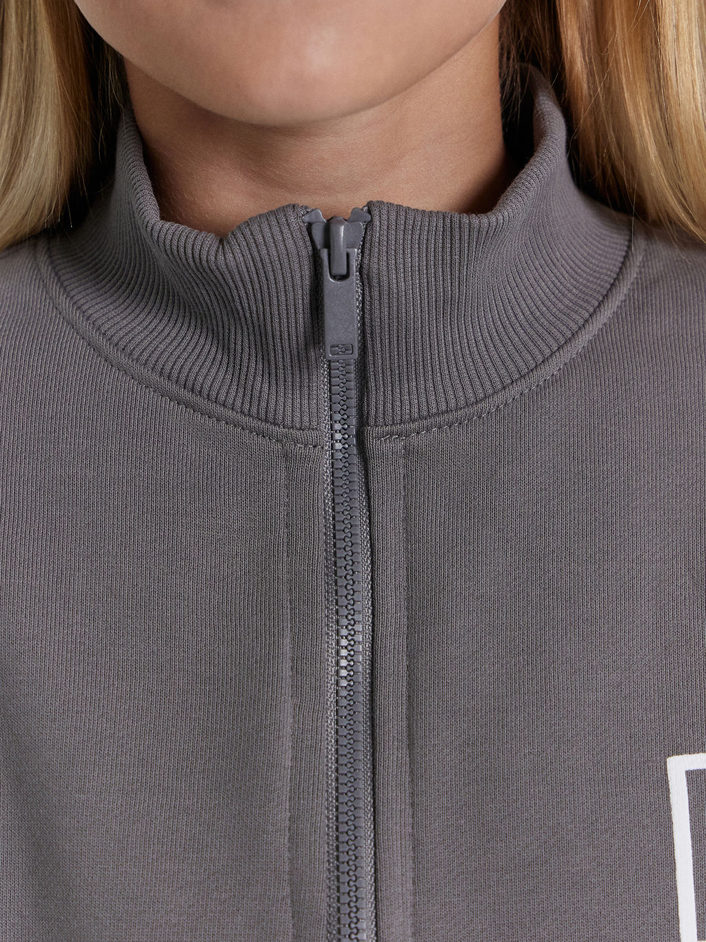 Толстовка для девочек темно-серая с печатью - Mark formelle фото 4