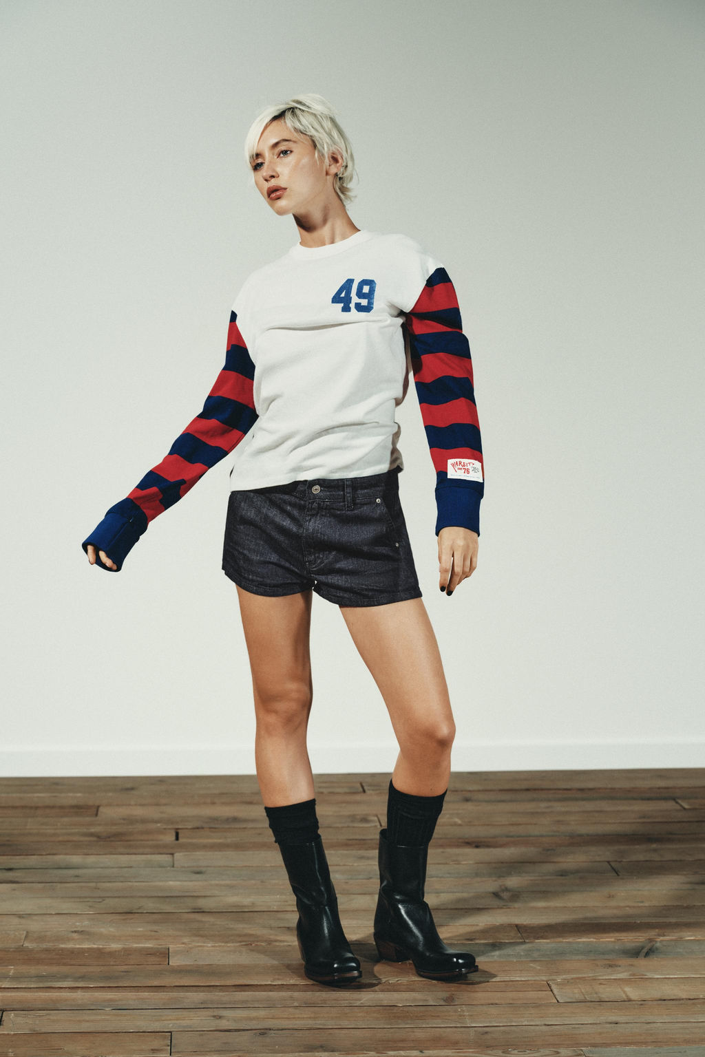VARSITY STRIPED T-SHIRT
