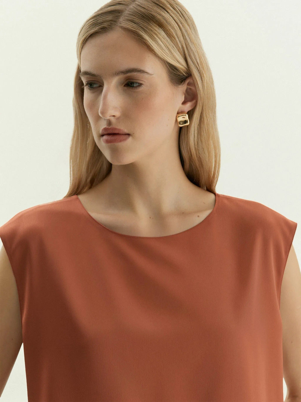 Блузка без рукавов, B2815/squirrel - Emka фото 4