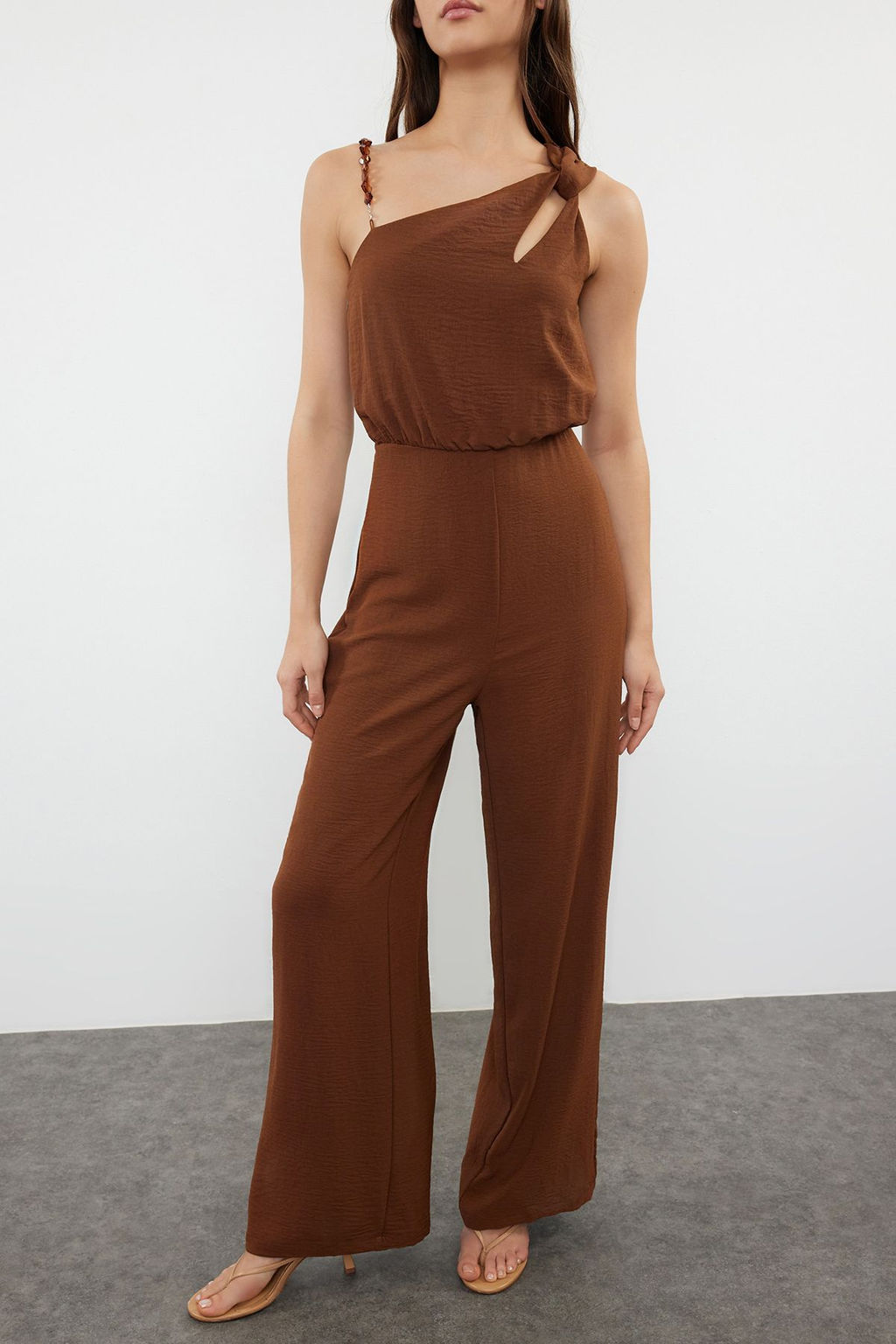 TRENDYOLMILLA Kahverengi Tek Omuz Maxi Dokuma Tulum TWOSS23TU00190  фото 3