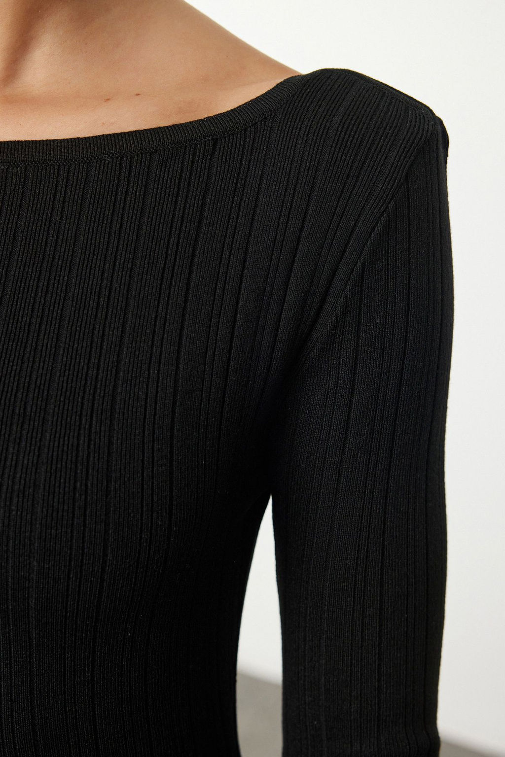 TRENDYOLMILLA Siyah Duz Maxi Triko Premium Iplik/Ozel Iplik Elbise TWOAW25EL00052 фото 11