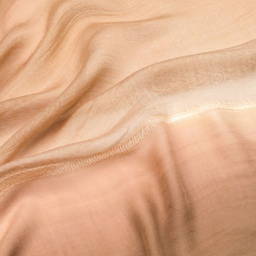 Палантин из модала и шелка - Модные истории фото 6