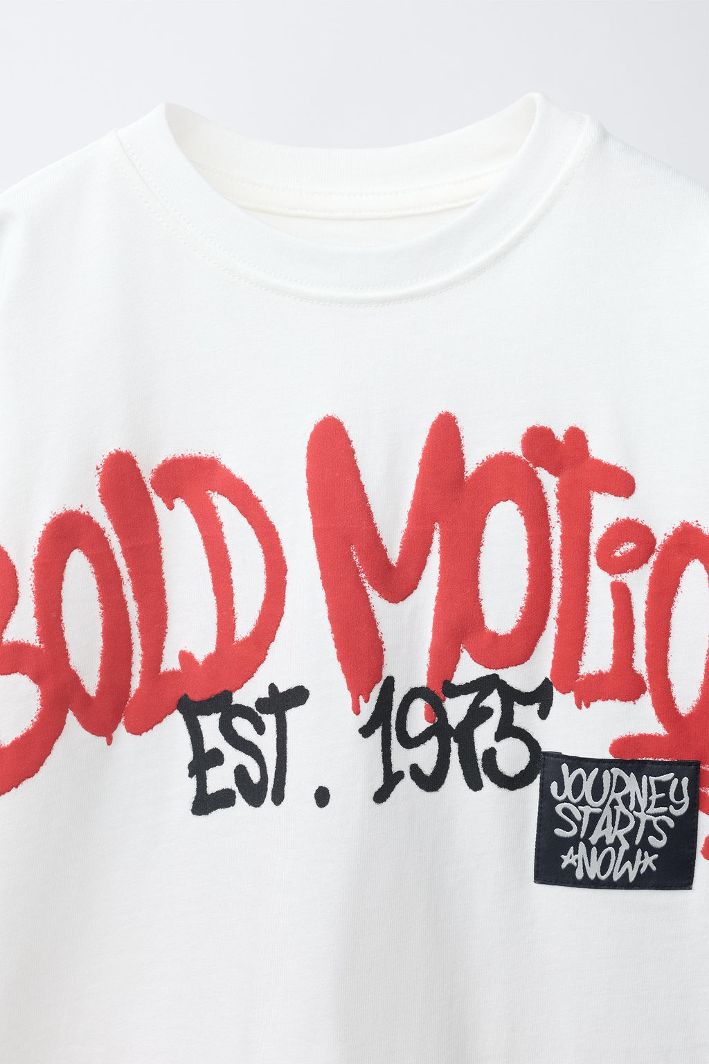 CAMISETA ESTAMPADO URBAN / Blanco