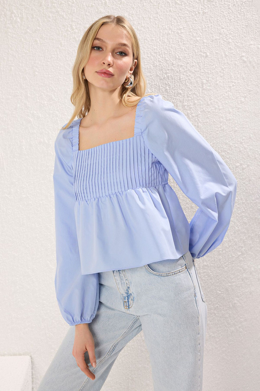 Ac?k Mavi Kare Yaka Kollar? Buzgulu Dokuma Bluz TWOSS25BZ00251