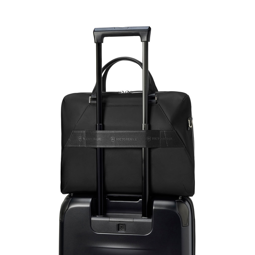 Портфель Victoria Signature Briefcase VICTORINOX 612209  фото 5