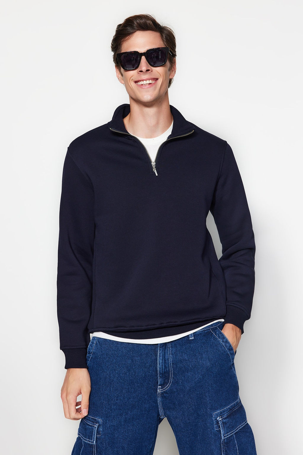 Lacivert Regular/Normal Kesim Dik Yaka Fermuarl? Pamuklu Basic Ici Polarl? Sweatshirt TMNAW24SW00041