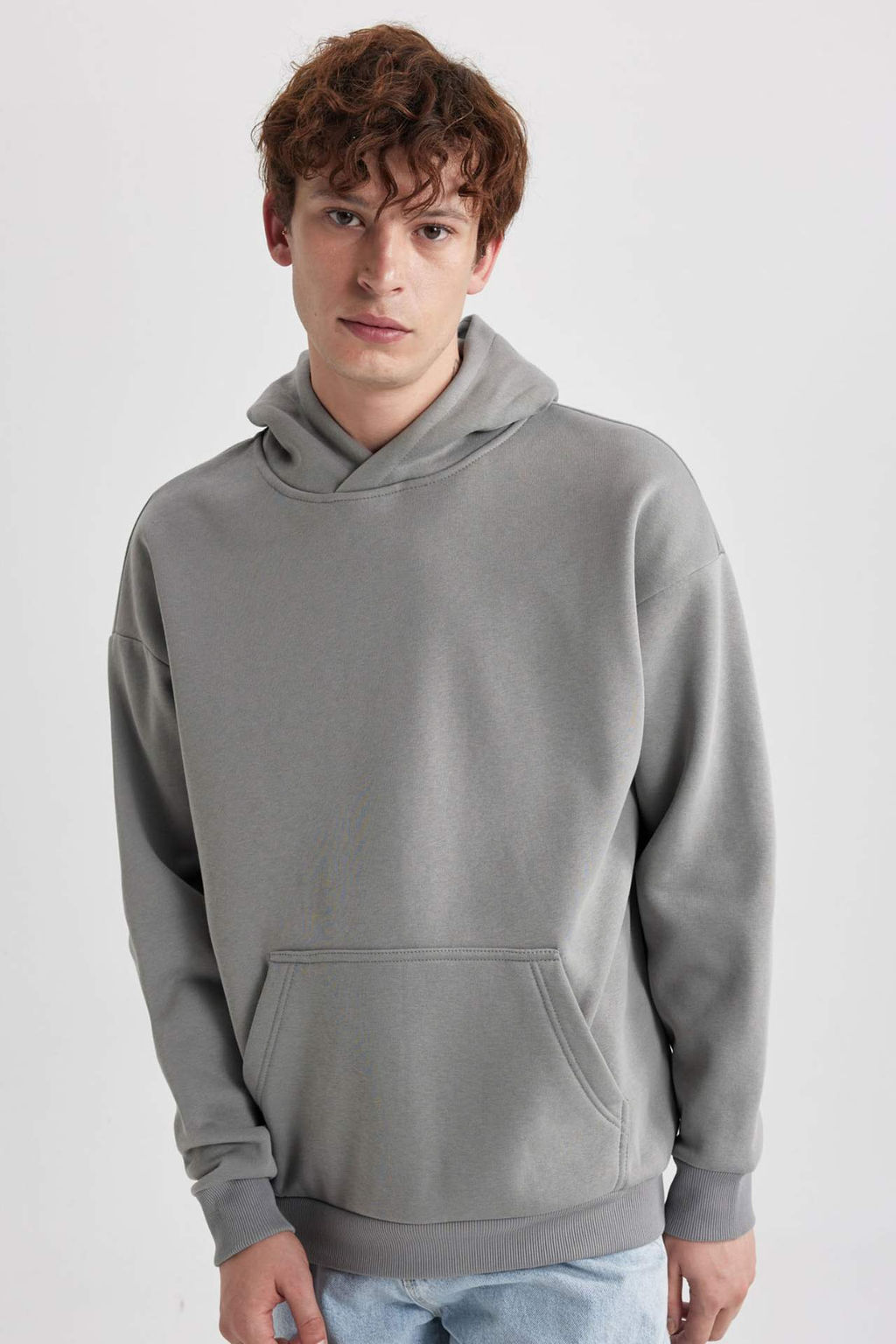 Siyah Oversize Genis Kal?p Kapusonlu Kanguru Cepli Basic Duz Sweatshirt - Defacto фото 7