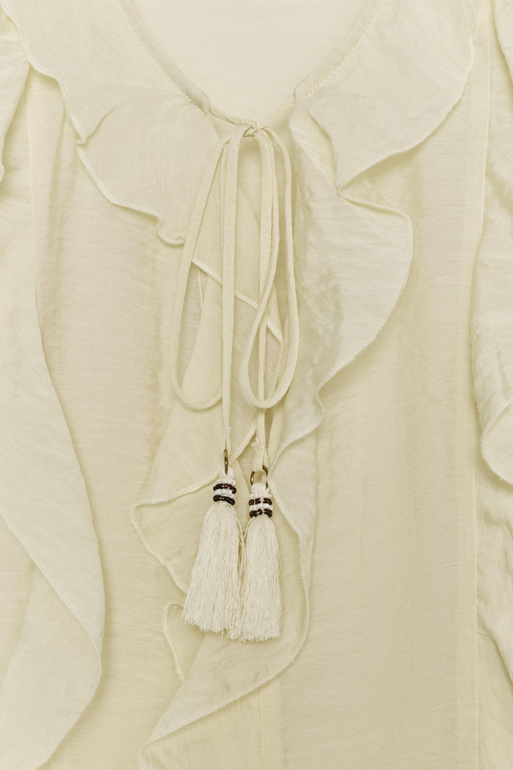 ROMANTIC RUFFLED BLOUSE