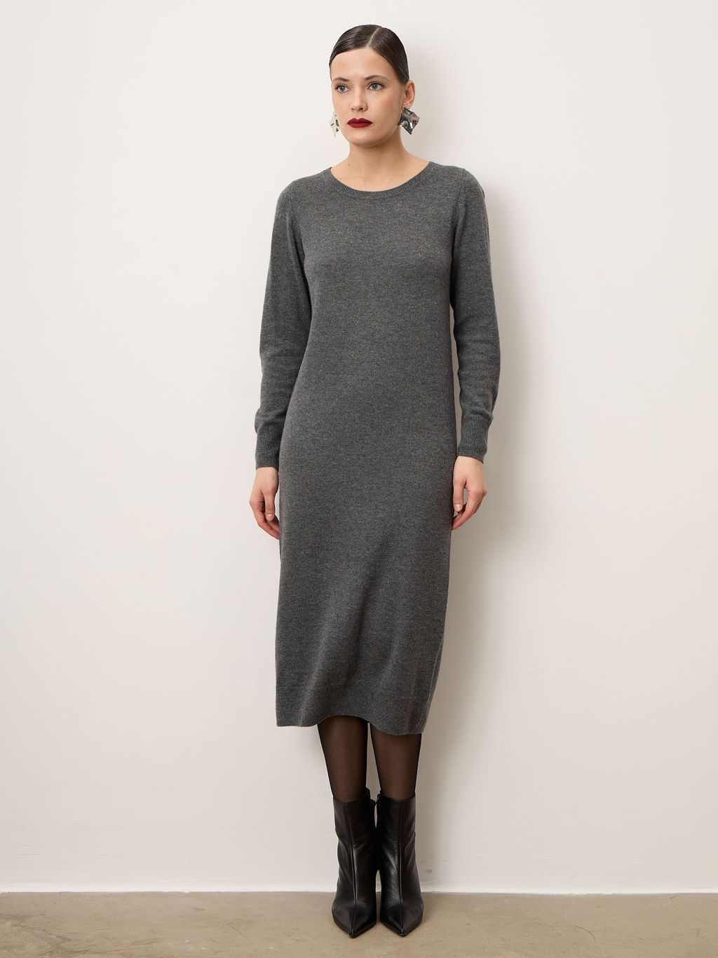 Платье из кашемира 9065а темно-серое