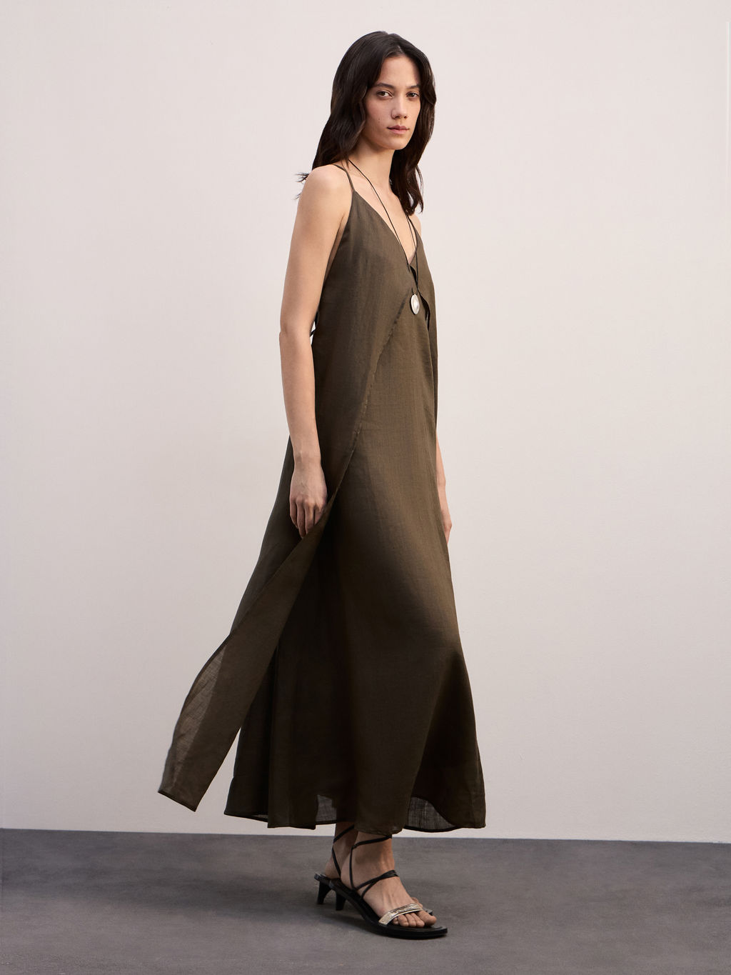 Платье макси на бретелях / Zarina  фото 3