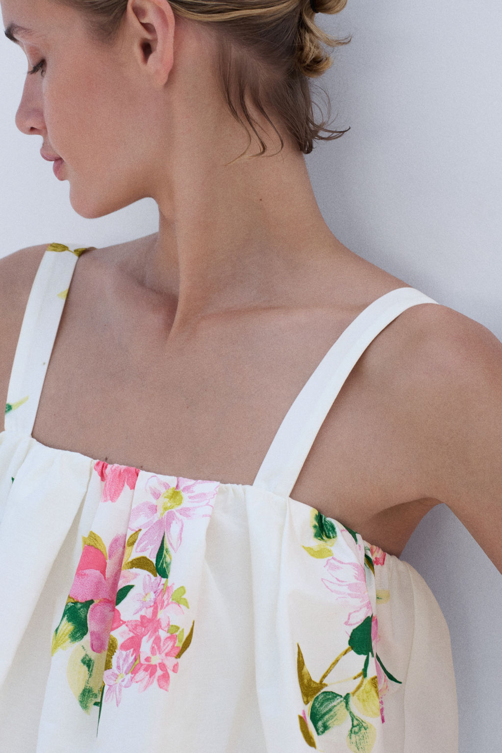 Top cropped con bajo globo - H&m фото 2